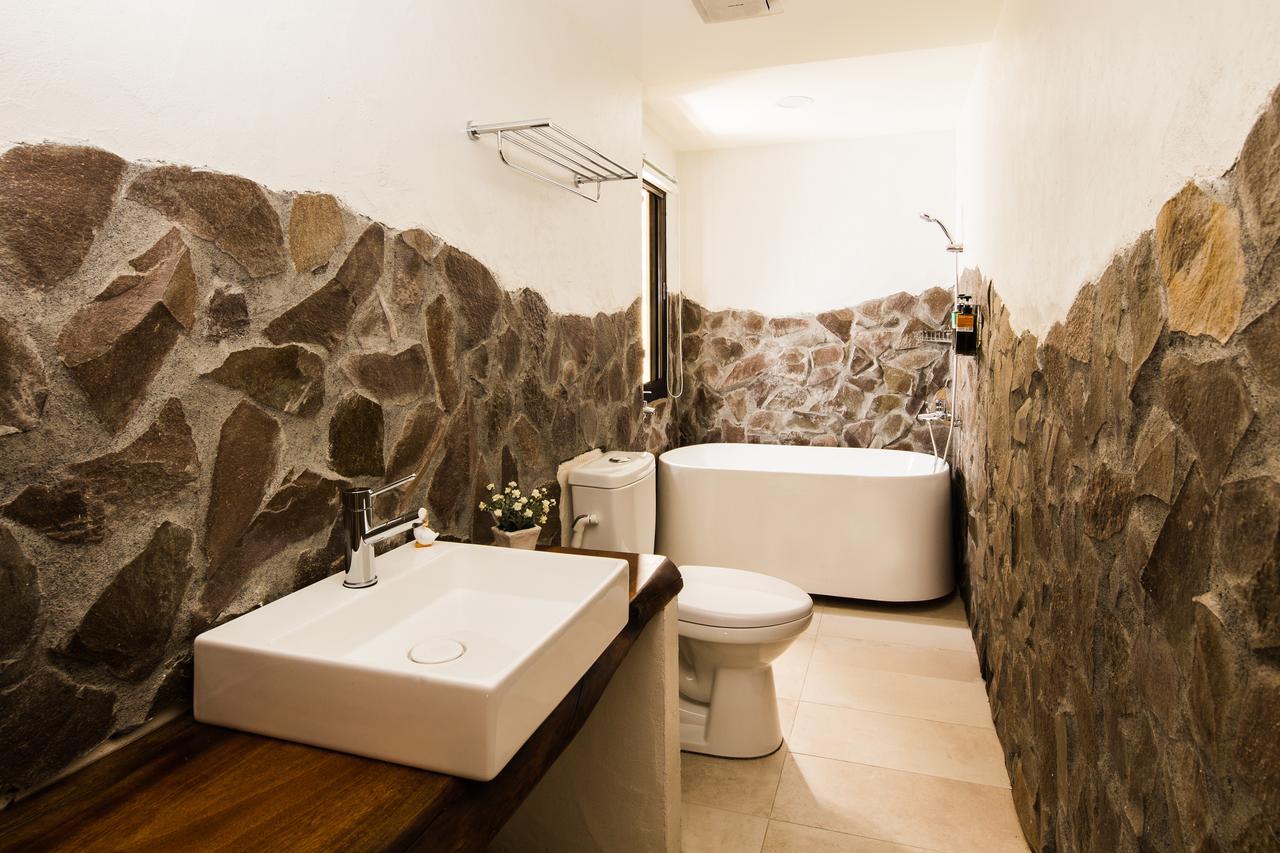 Haku Beach Days Inn Nanwan Exterior photo